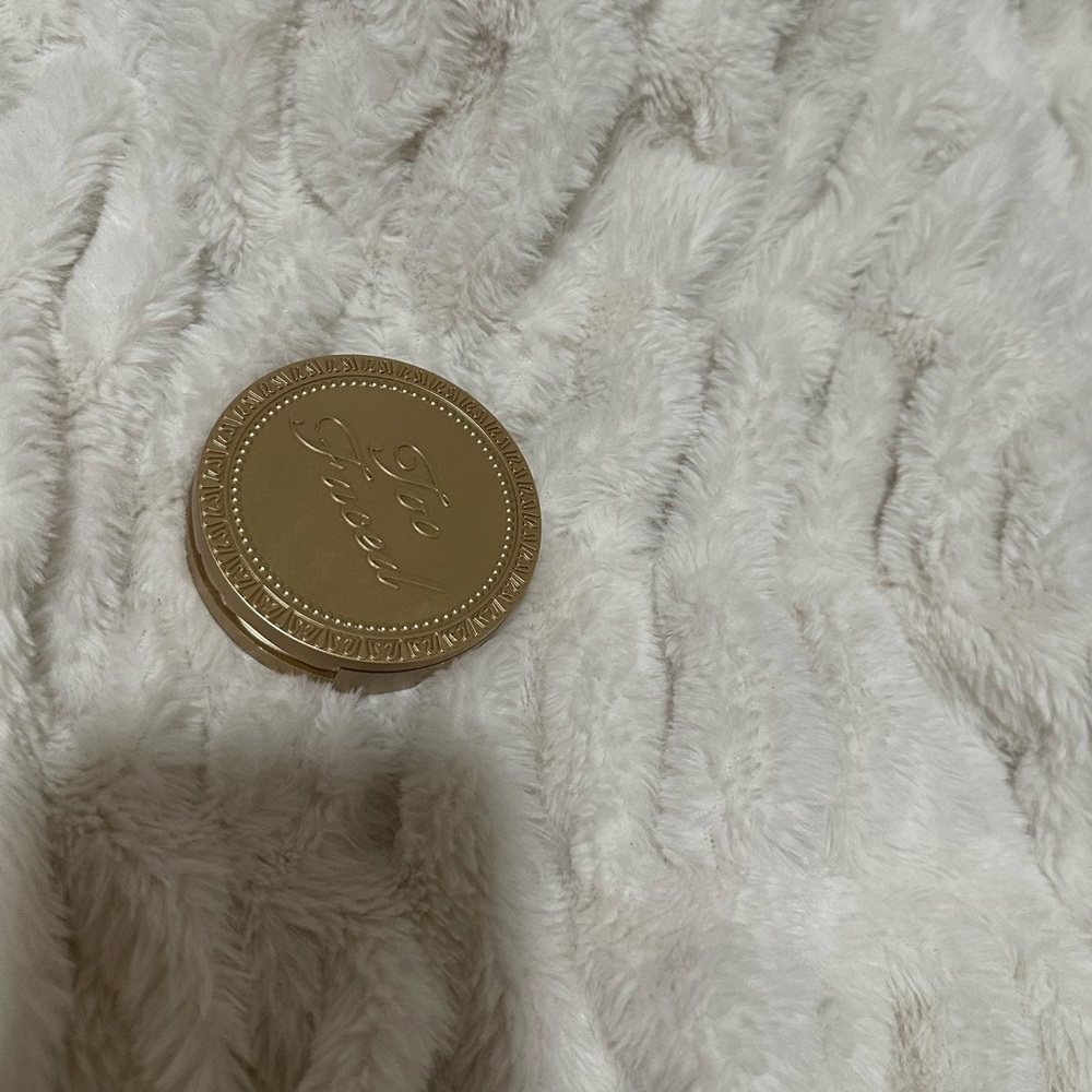 Too Faced Bronzer